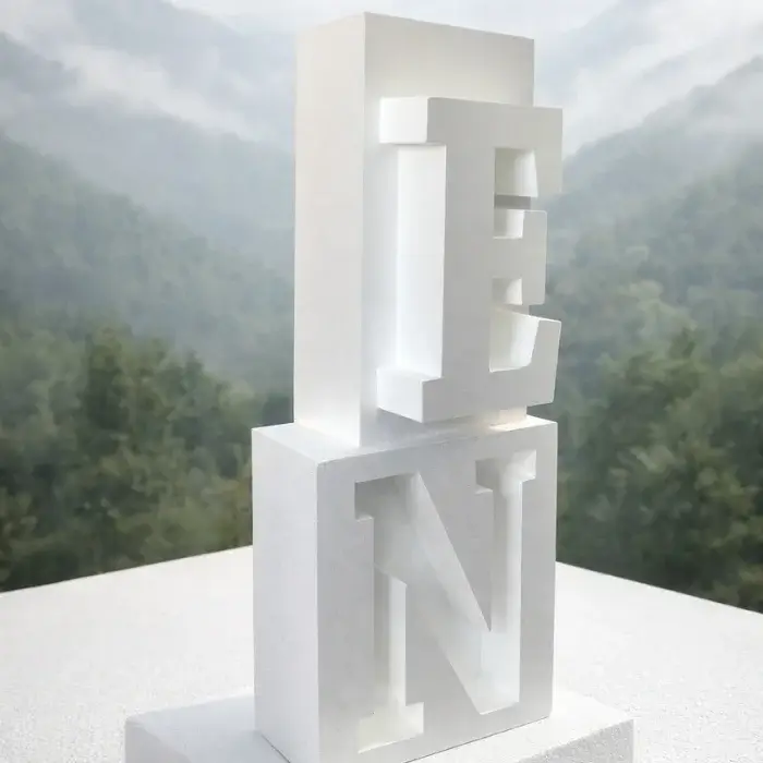 Kutu Harf şeklinde üretilmiş Şablonlu ve Üst Üste monte edilebilen Köpük Harf