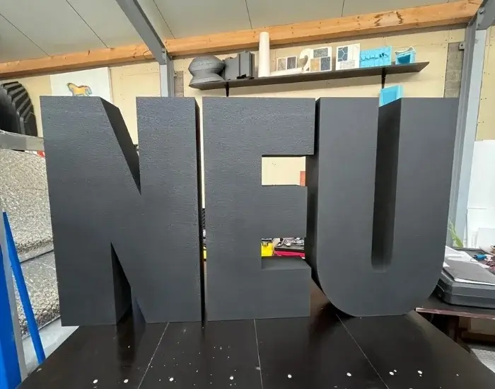 Toplu olarak ürettiğimiz OSB yazılı harfler